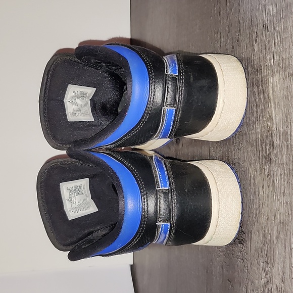 Air Jordans size 4 - Picture 4 of 7